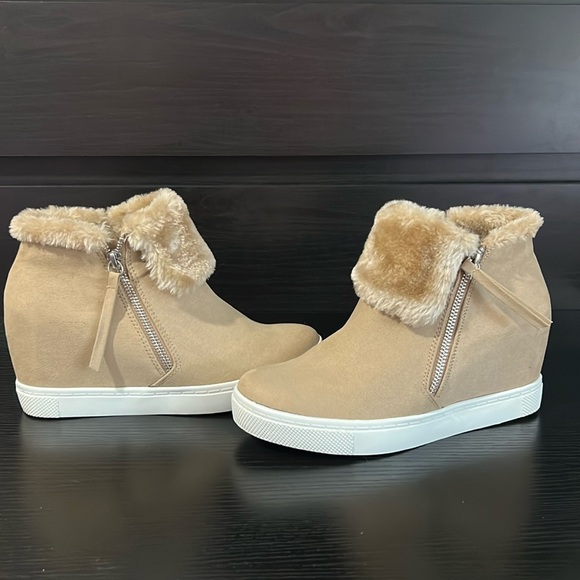Brash Shoes - Women’s Wedge Heel Booties NWOT